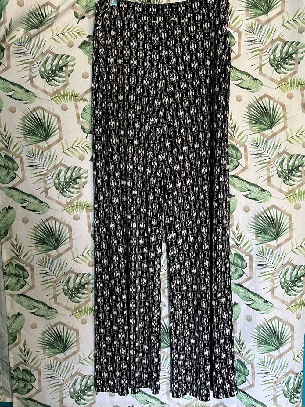 Style & Co. Black and White Ikat Wide-Leg Pants